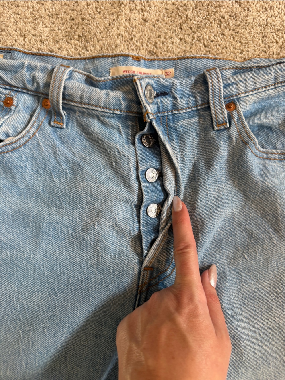 Levi’s Wedgie Straight Light Wash Women’s Button Front Jeans, Sz 32 - Picture 7 of 12